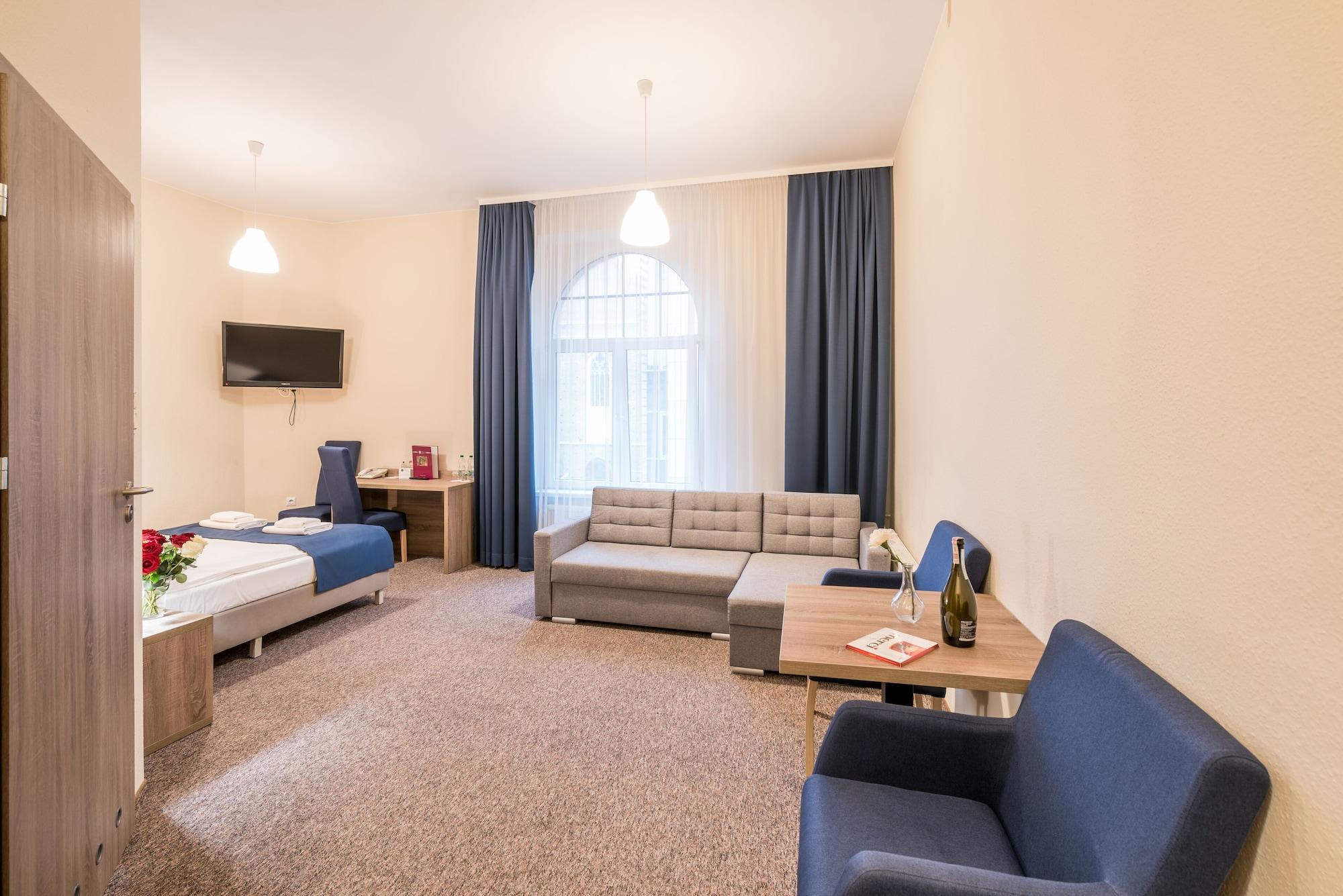 Hotel Lothus Wroclaw Bagian luar foto