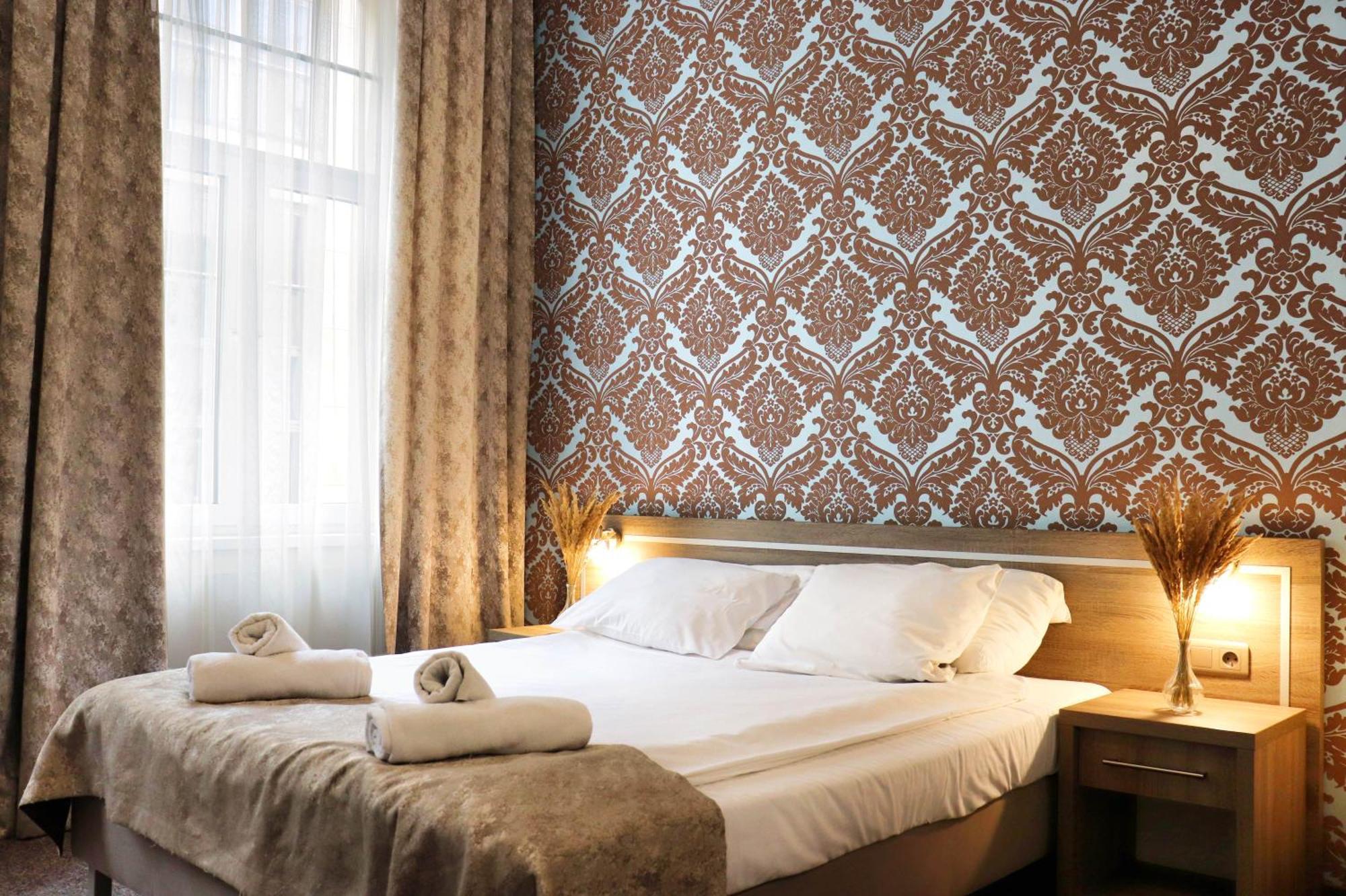 Hotel Lothus Wroclaw Bagian luar foto