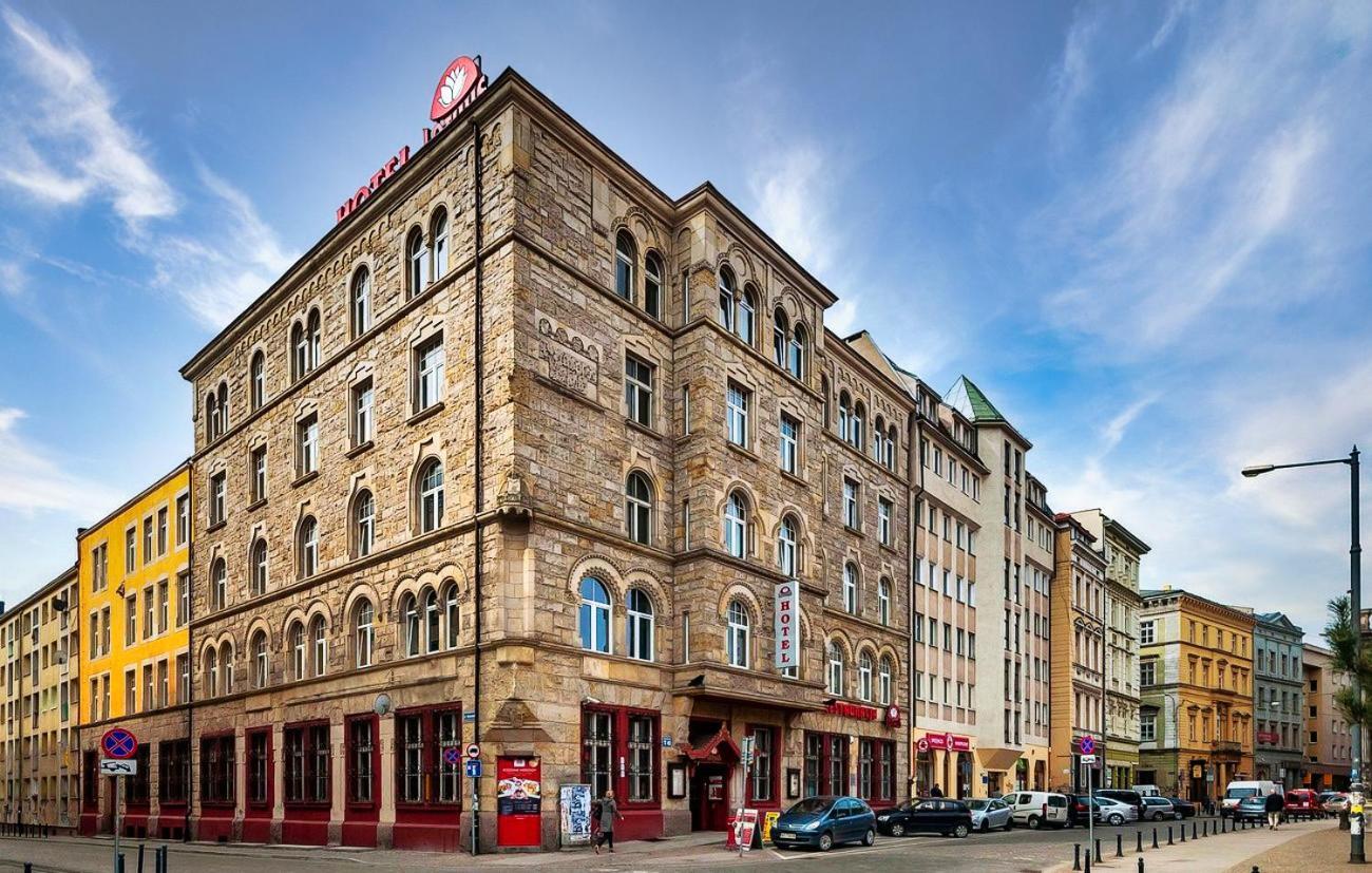 Hotel Lothus Wroclaw Bagian luar foto